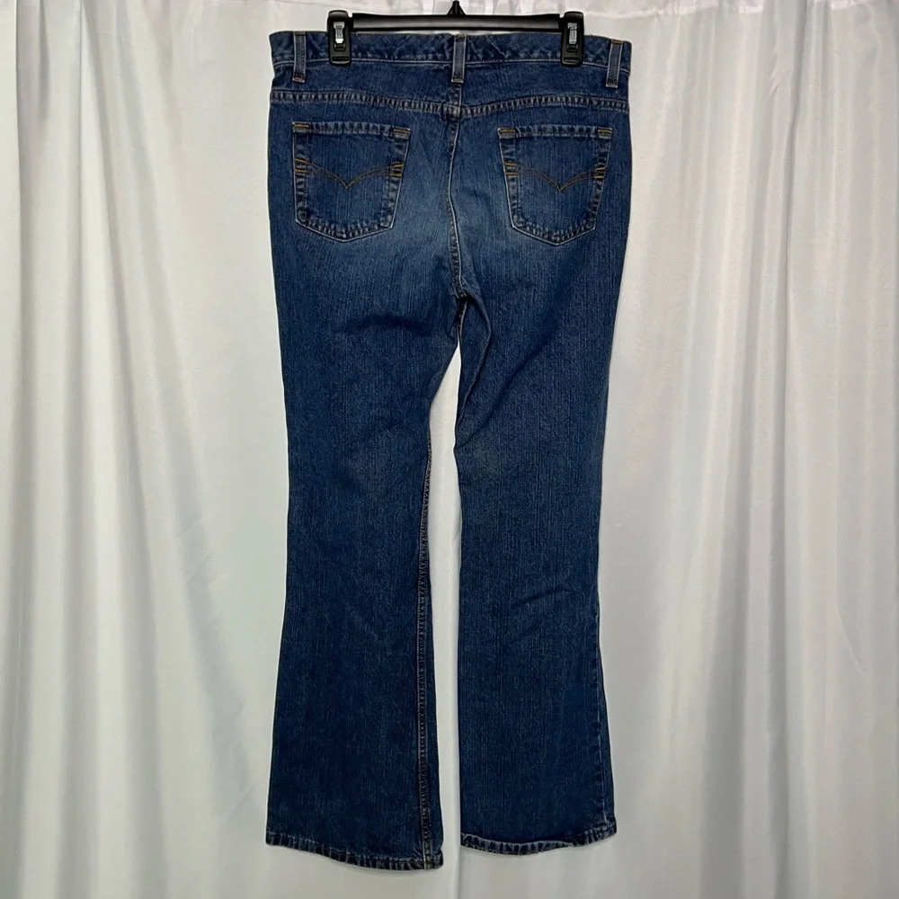No Boundaries Medium Wash Flare Leg Jeans - size 11A - Picture 2 of 8